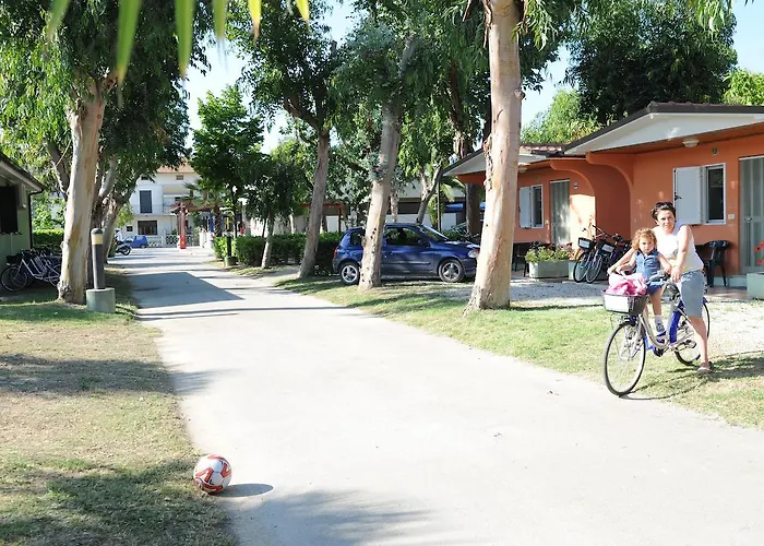 Village de vacances Camping & Village Eucaliptus *